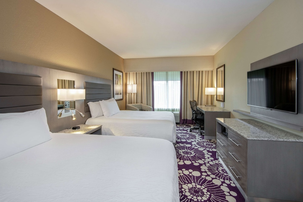 Hilton Garden Inn Raleigh Crabtree Valley - photo 12