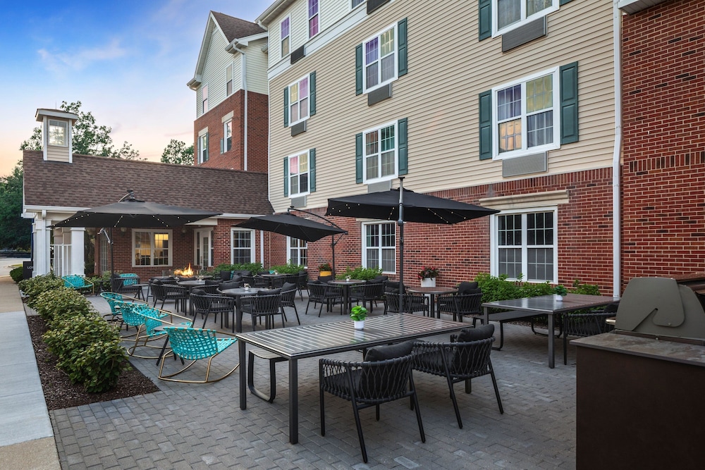 TownePlace Suites by Marriott Chicago Lombard - photo 26