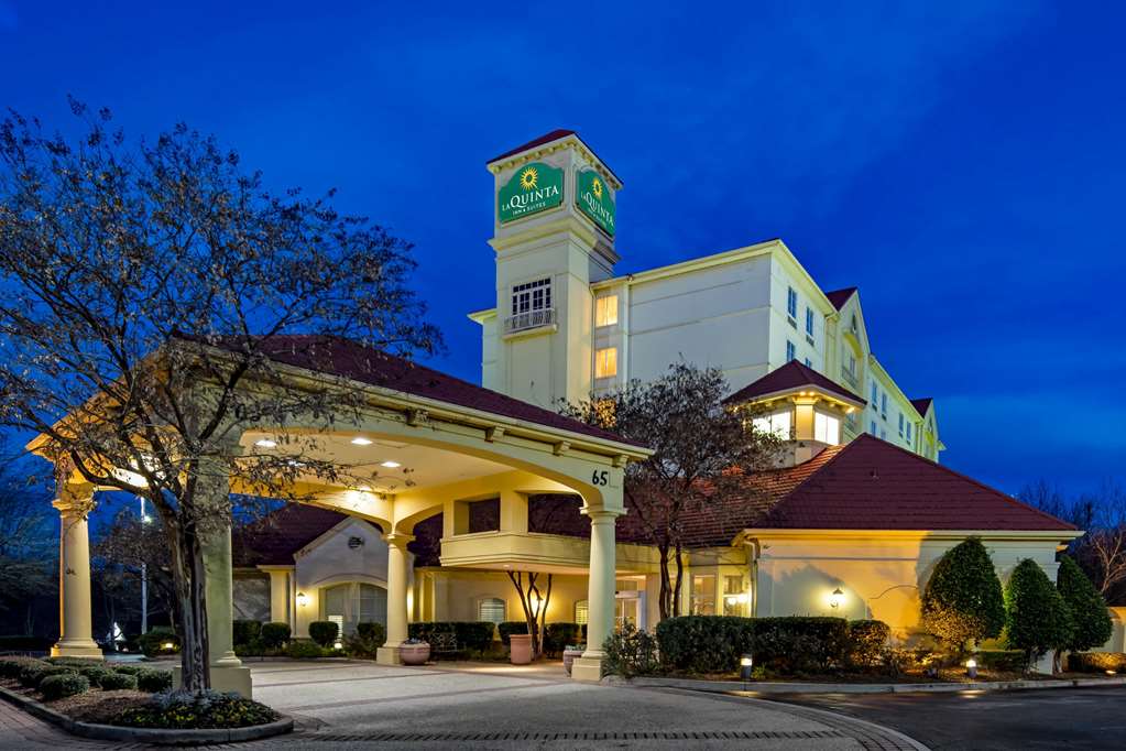 La Quinta Inn & Suites by Wyndham Greenville Haywood - featured photo