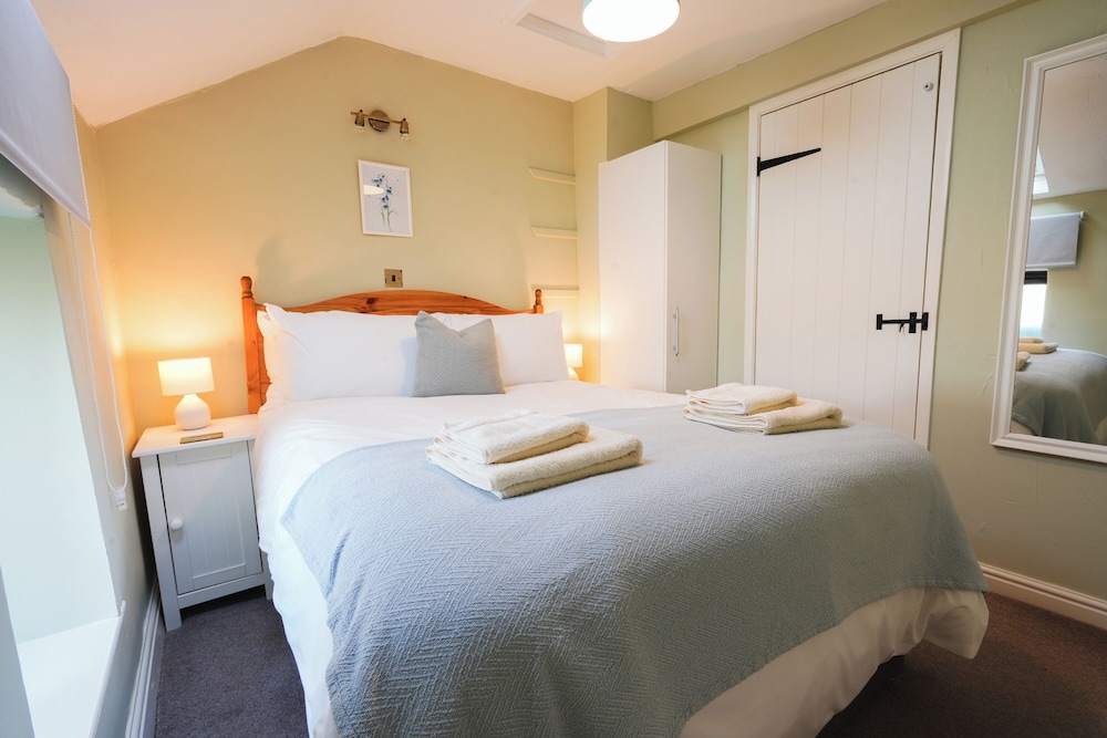 Bolehill Farm Cottages — Bakewell — photo 4