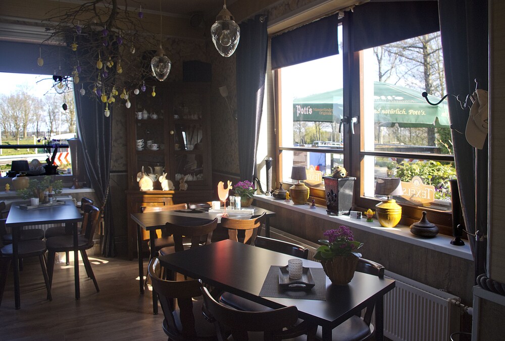 Gasthaus Düther Schleuse — Lathen — photo 2