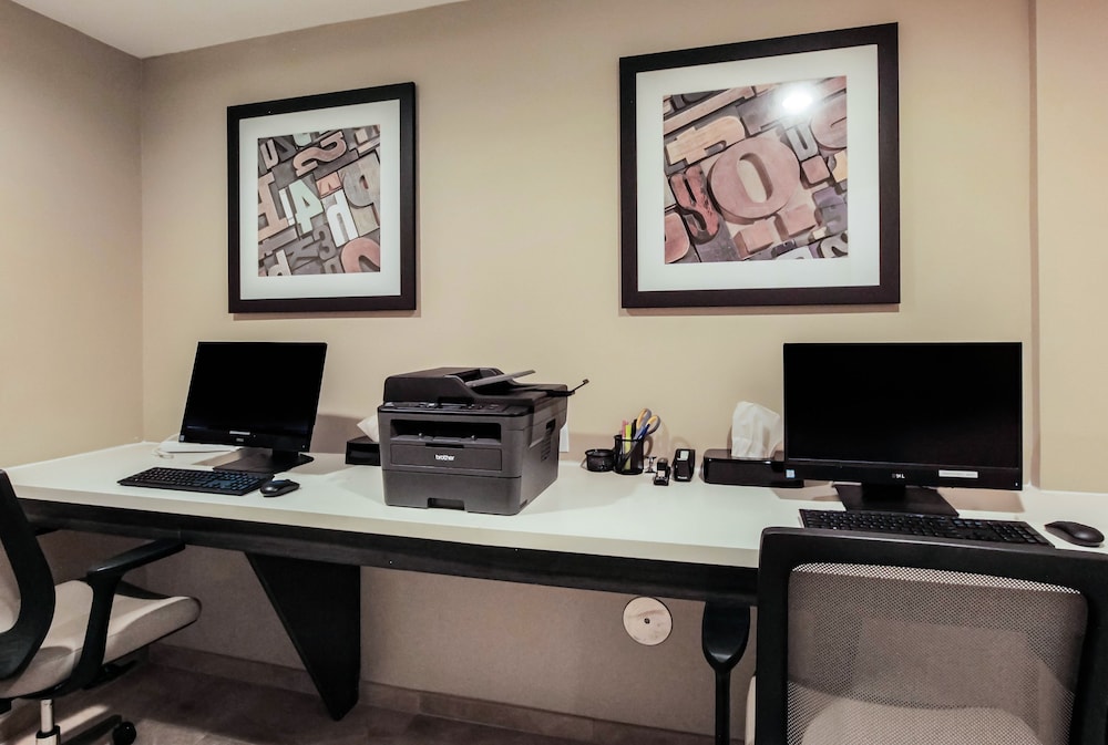 Candlewood Suites Brighton by IHG - photo 23
