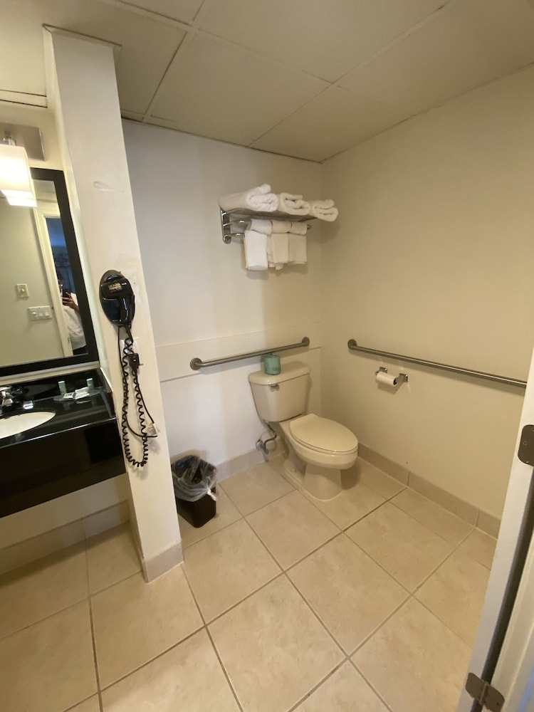Garden State Inn - photo 15