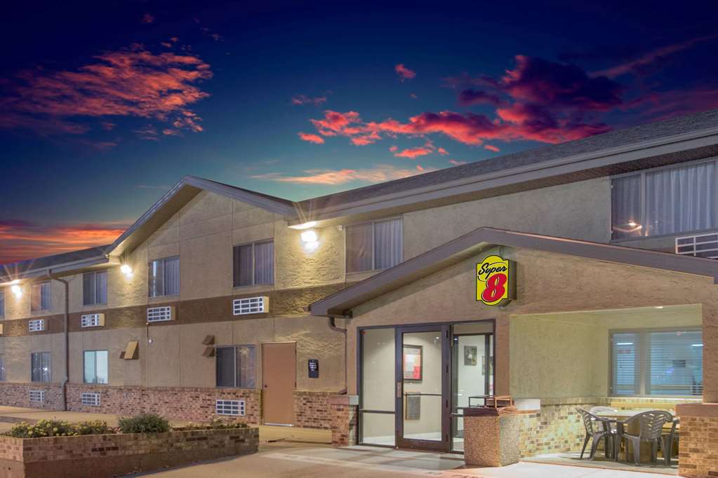 Super 8 by Wyndham Hastings — hotel in Hastings