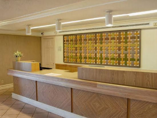 La Quinta Inn Houston Wilcrest - photo 12