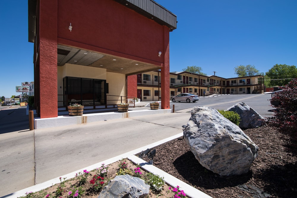 Vagabond Inn Cedar City - photo 33
