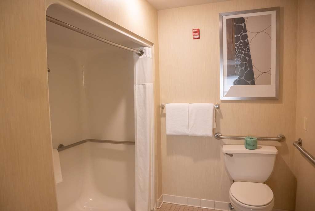 Hawthorn Suites BY Wyndham Erie - photo 31
