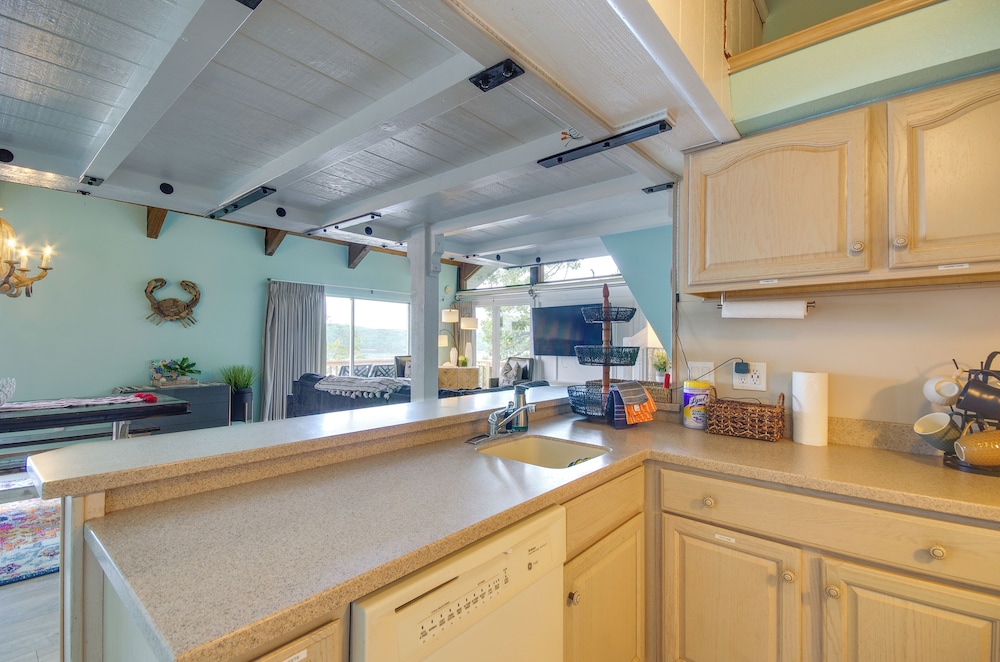 Waterfront Views & Resort Perks: Osage Beach Home - photo 6