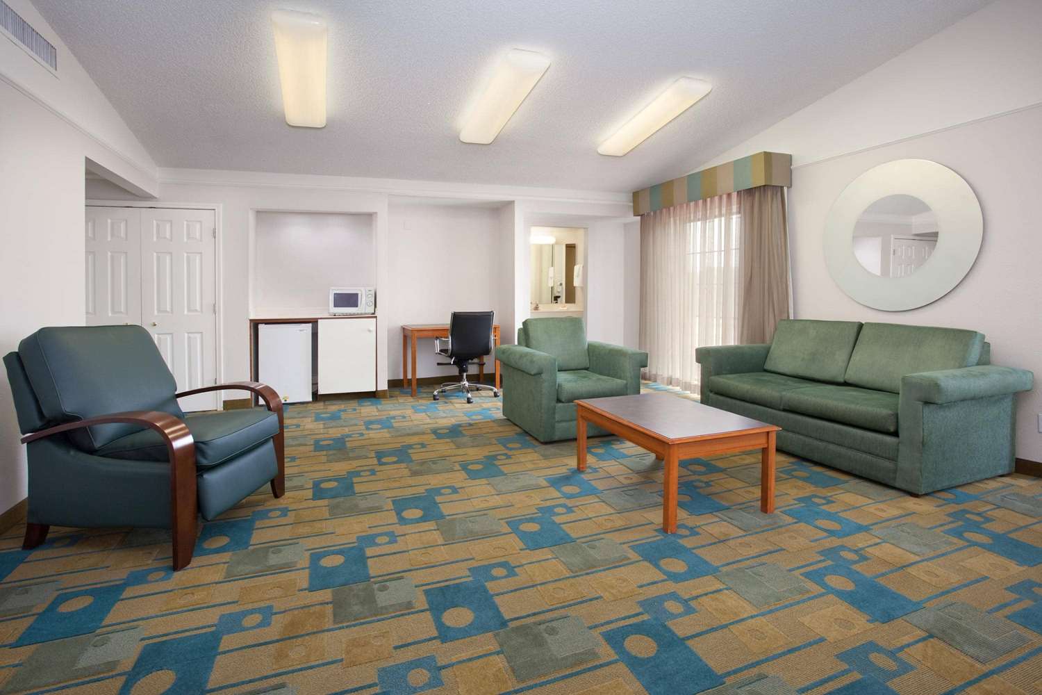 La Quinta Inn by Wyndham Denver Central - photo 15