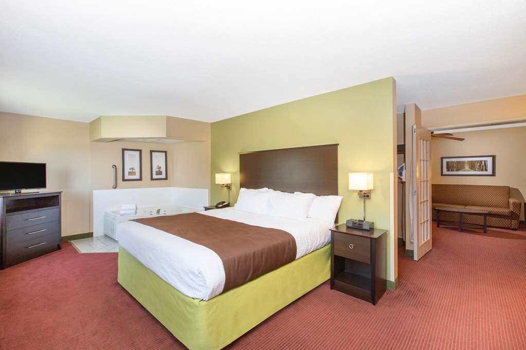 AmericInn by Wyndham Okoboji - photo 9