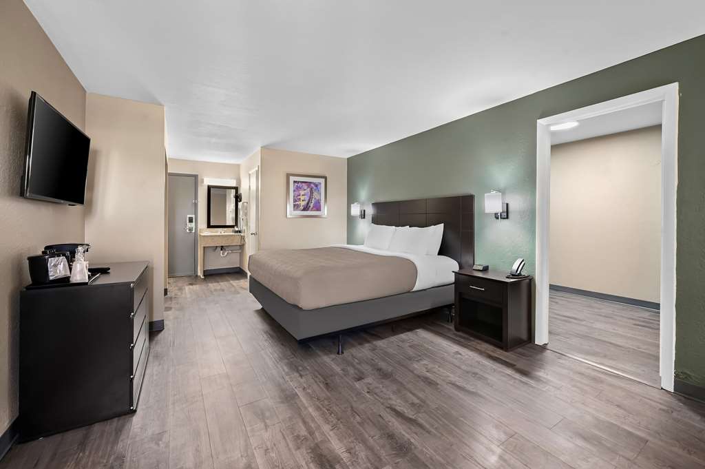 Quality Inn Fort Myers Cape Coral - photo 12