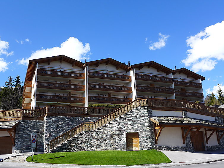 Antares Crans montana — hotel in Montana