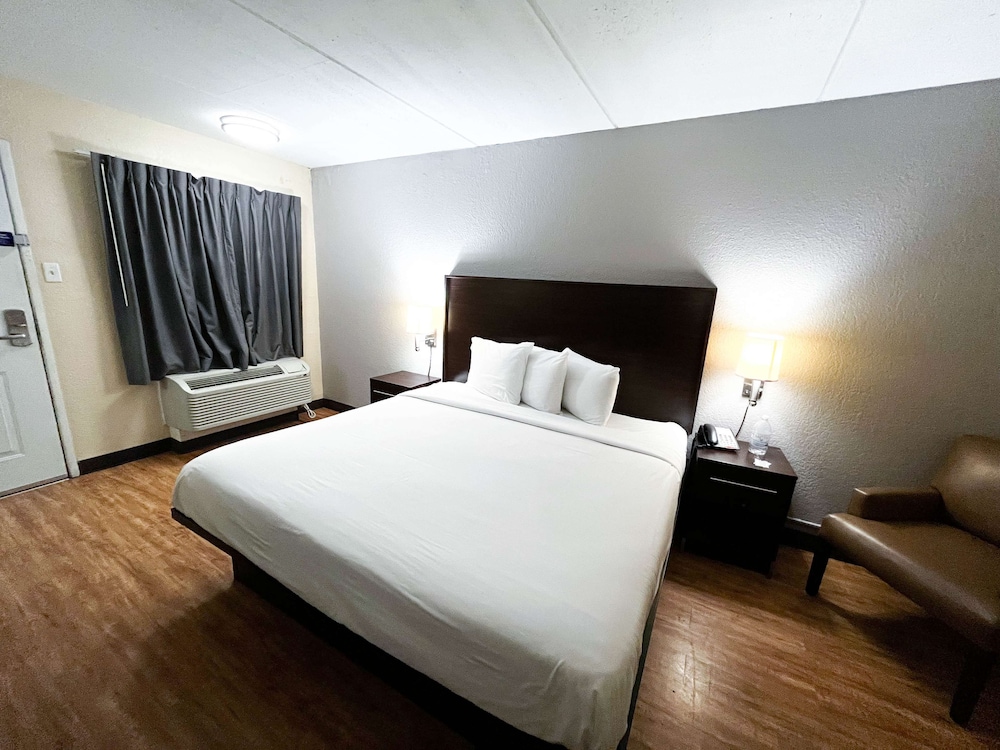 Motel 6 San Antonio TX I 35 North Corridor - photo 16
