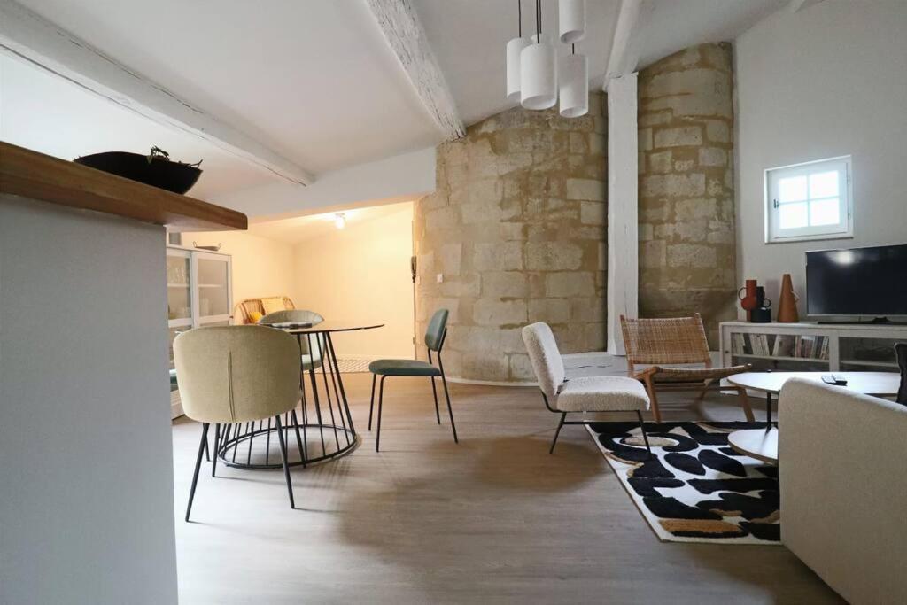 Uzes la Tour Medievale Centre Historique — 4-Star Luxury Hotel in Uzes, France