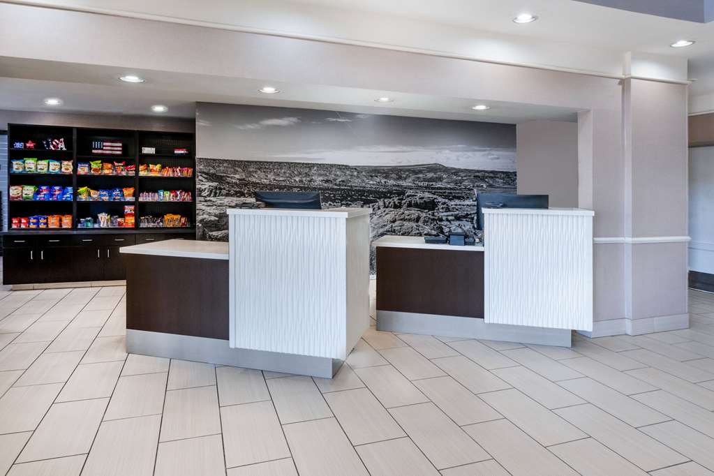 La Quinta Inn & Suites by Wyndham Roswell - photo 4