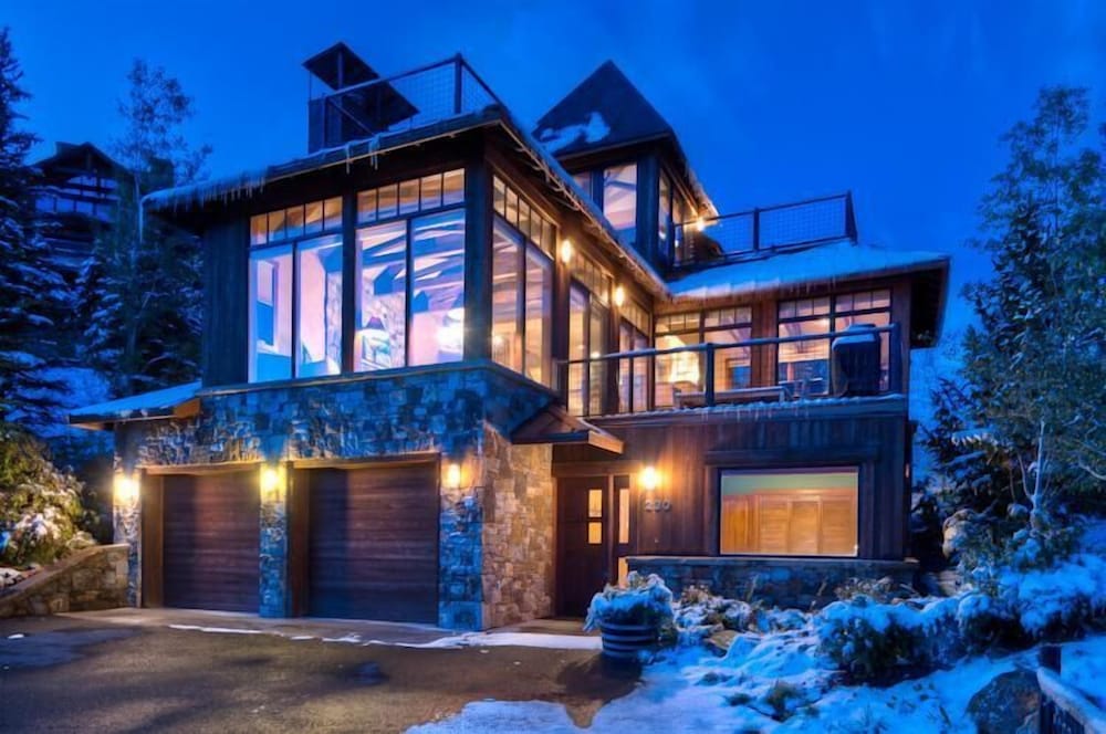 Mariemont 5 Bedroom Holiday home By Accommodations in Telluride — 4-Star Luxury Hotel in Telluride, United States