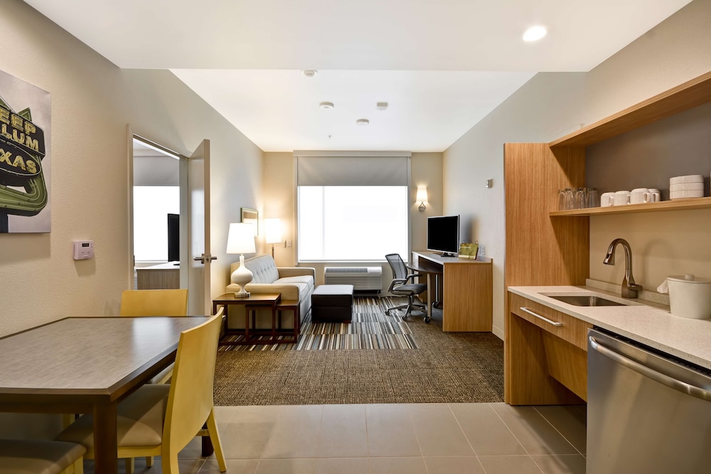Home2 Suites by Hilton Dallas Downtown at Baylor Scott & White - photo 17