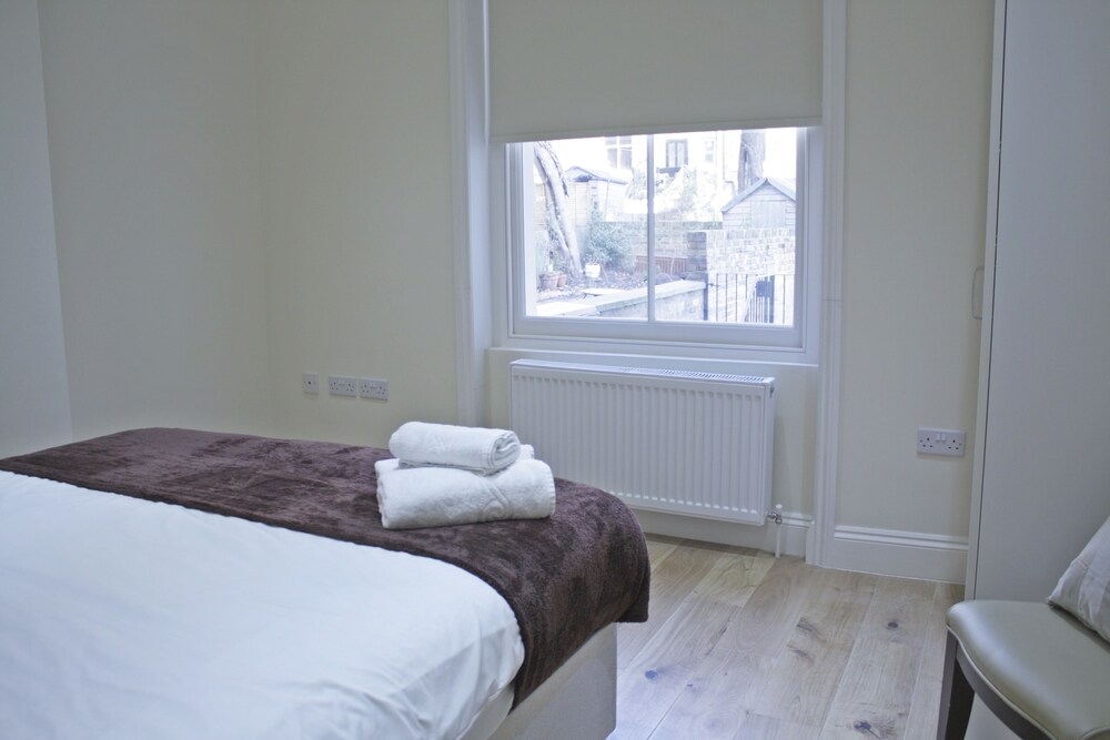 Urban Stay Oxford Gardens Apartments — 4-Star Luxury Hotel in London, United Kingdom