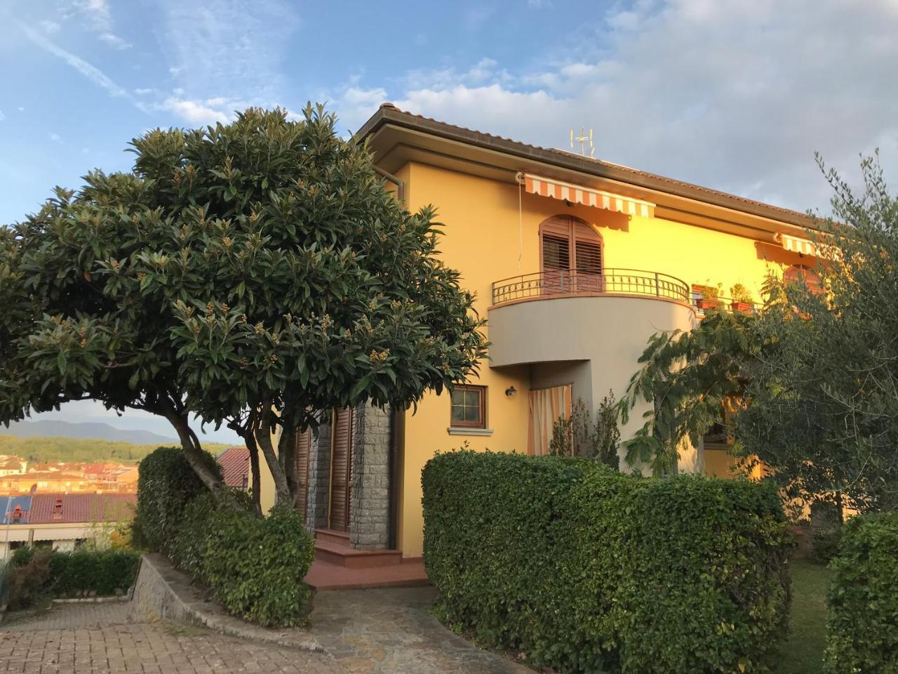 Il Nespolo — hotel in Cavriglia-Monastero