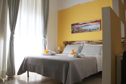 Le Guarattelle House Teresina Room — 4-Star Luxury Hotel in Naples, Italy