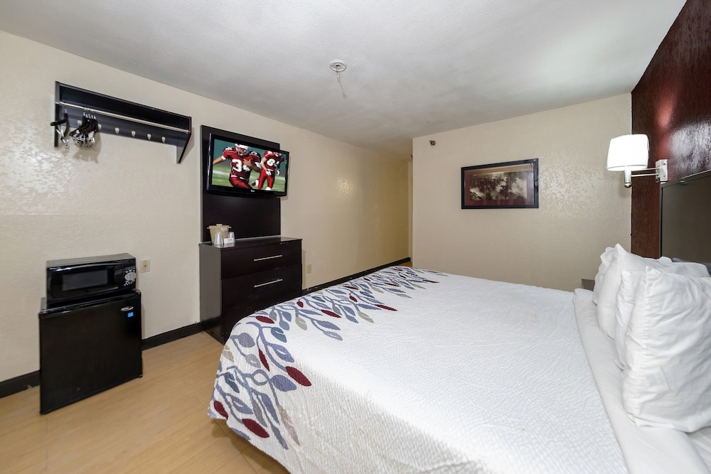 Red Roof Inn Jacksonville Cruise Port - photo 18
