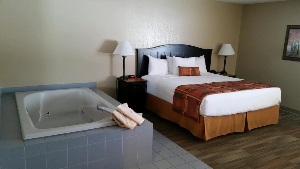 Rivertown Inn - photo 4