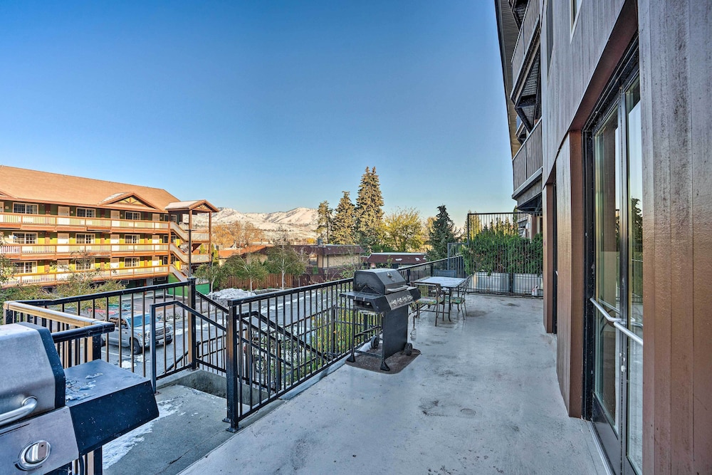 Steps to Lake Chelan Condo with Resort Amenities - photo 15