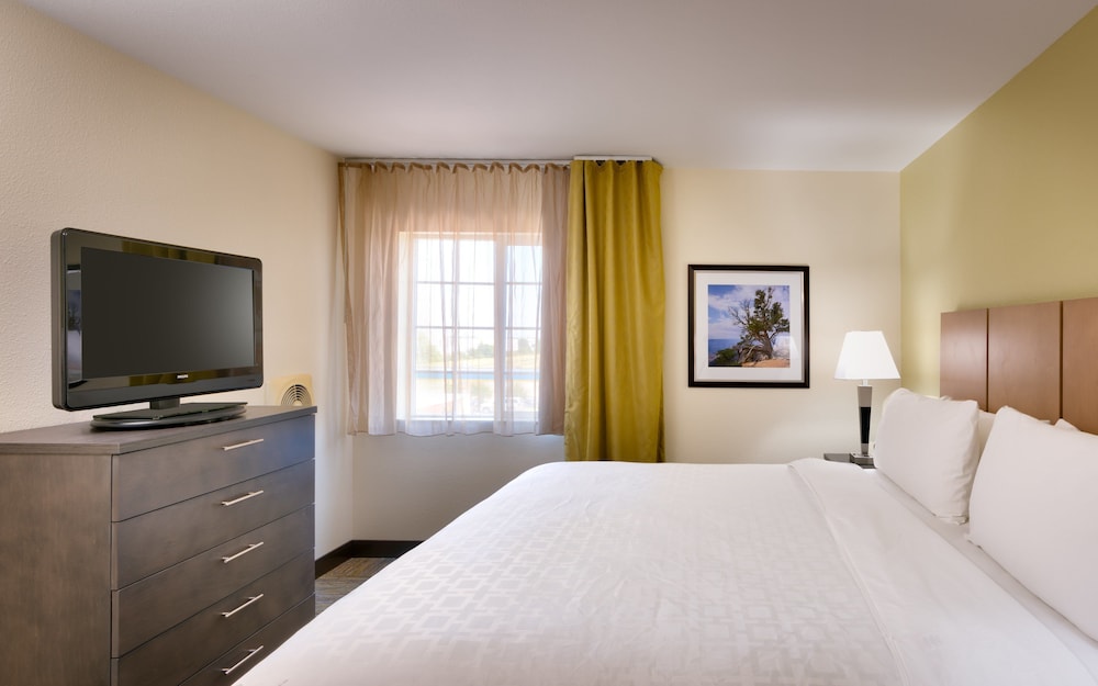 Candlewood Suites Dallas Plano East Richardson an IHG Hotel - photo 3