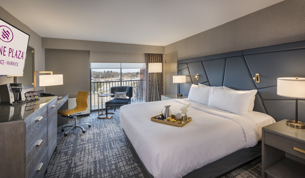 Crowne Plaza Providence Warwick Airport by IHG - photo 12