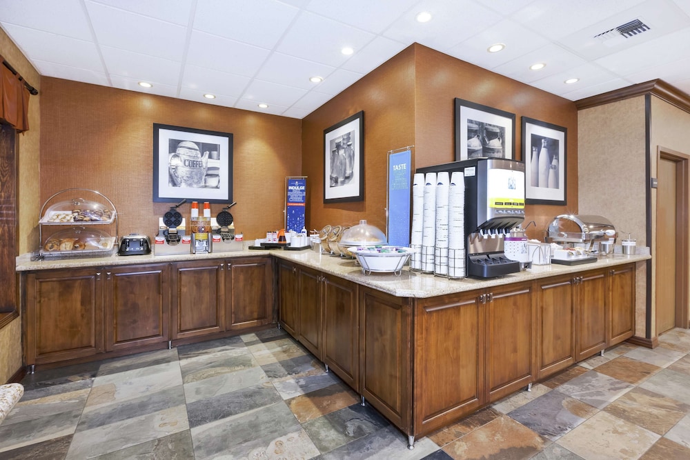 Country Inn & Suites by Radisson Idaho Falls at the Mall - photo 41