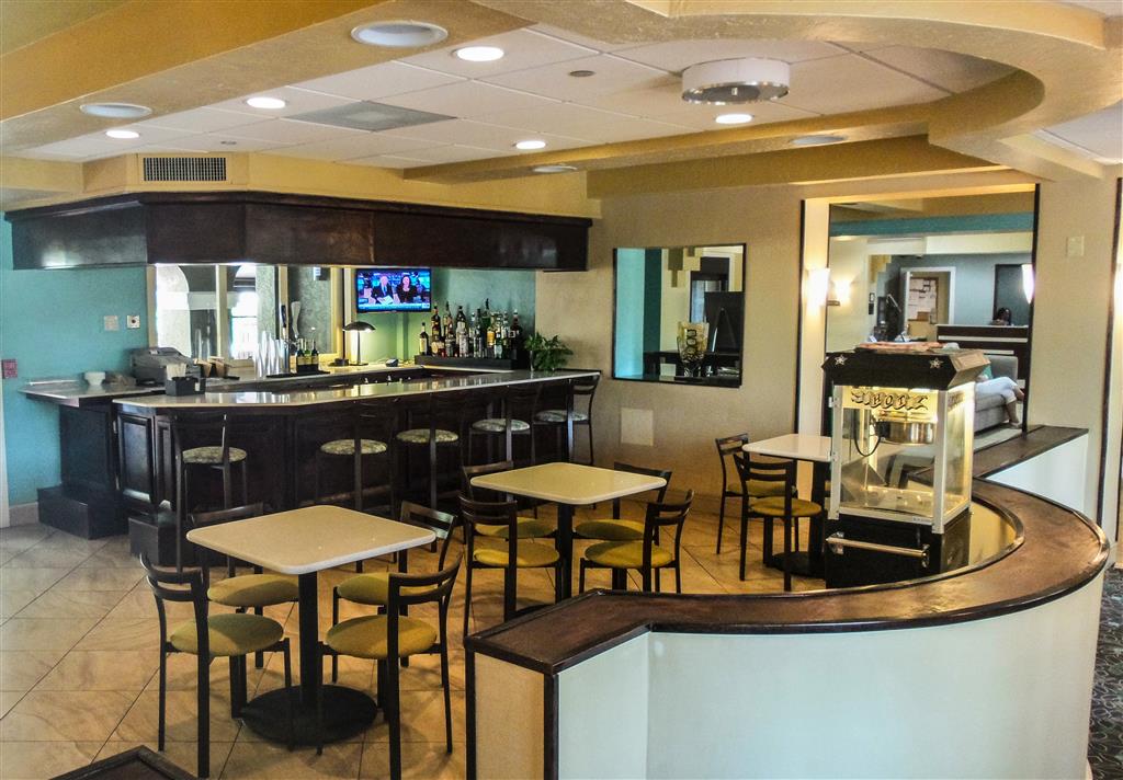 Best Western Plus Deerfield Beach Hotel & Suites - photo 23
