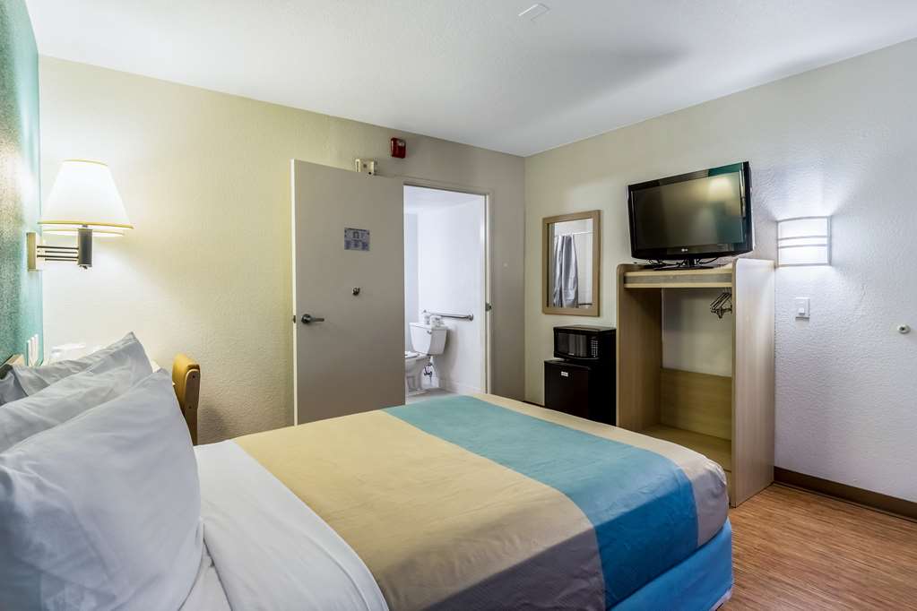 Motel 6 El Centro CA - photo 9