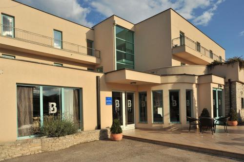 Hotel Branco in Unknown City, Bosnia and Herzegovina