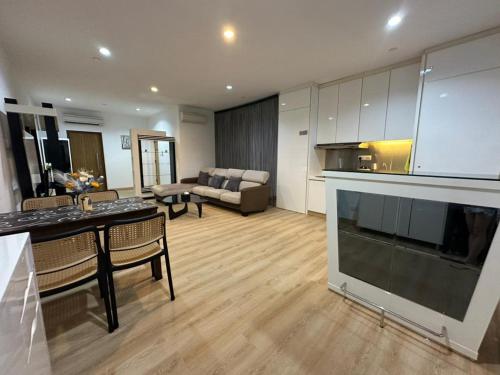 Spacious Chill Entire Suites 118Island Plaza — 4-Star Luxury Hotel in George Town, Malaysia