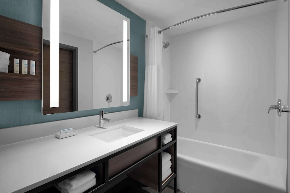 Hilton Garden Inn Camden Waterfront Philadelphia - photo 31