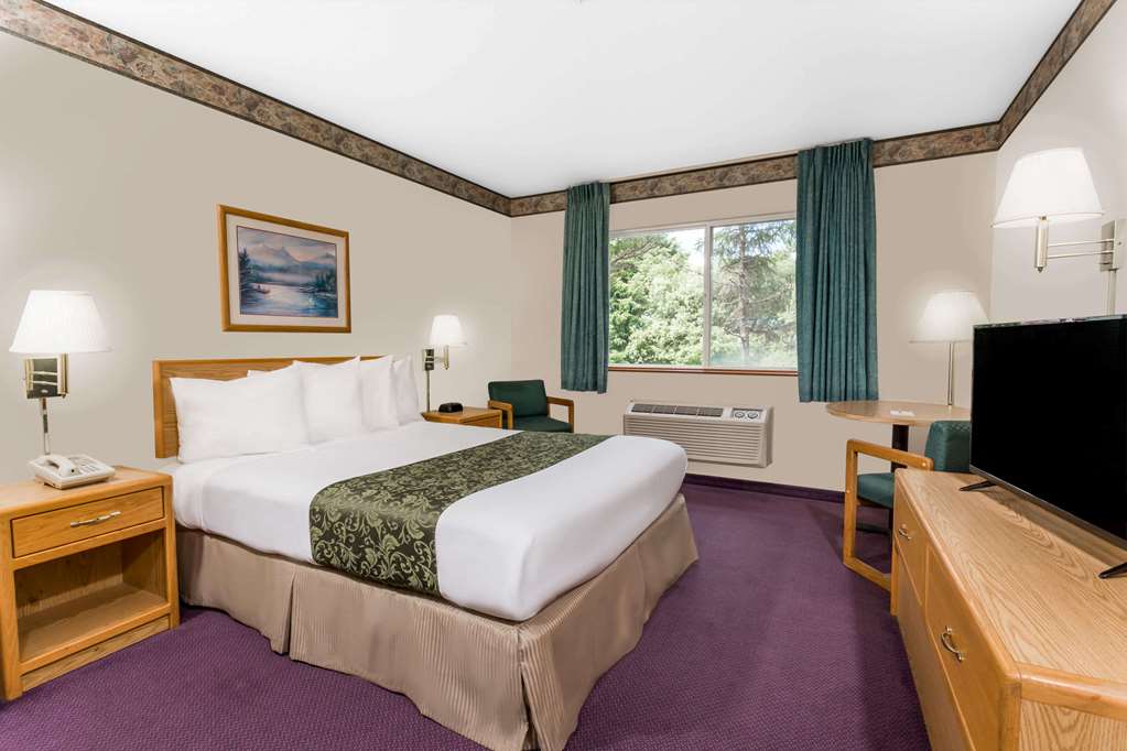 Days Inn by Wyndham Ocean Shores - photo 6