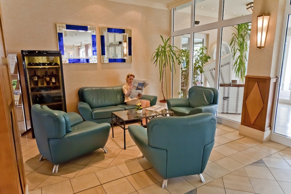 Hotel Aquamarin — Ostseebad Kuehlungsborn — photo 4