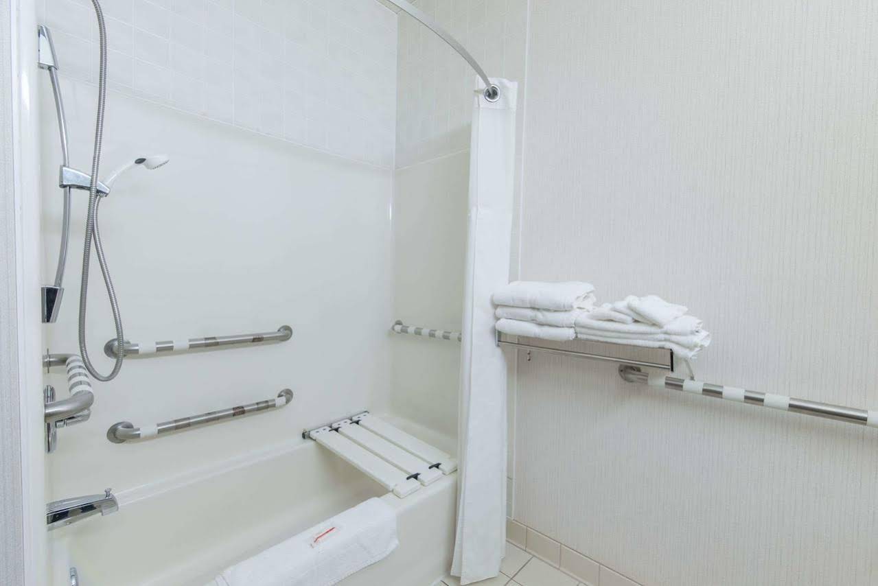Ramada Limited Bismarck Northeast - photo 13