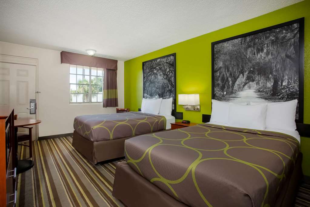 Super 8 by Wyndham Lake City - photo 7