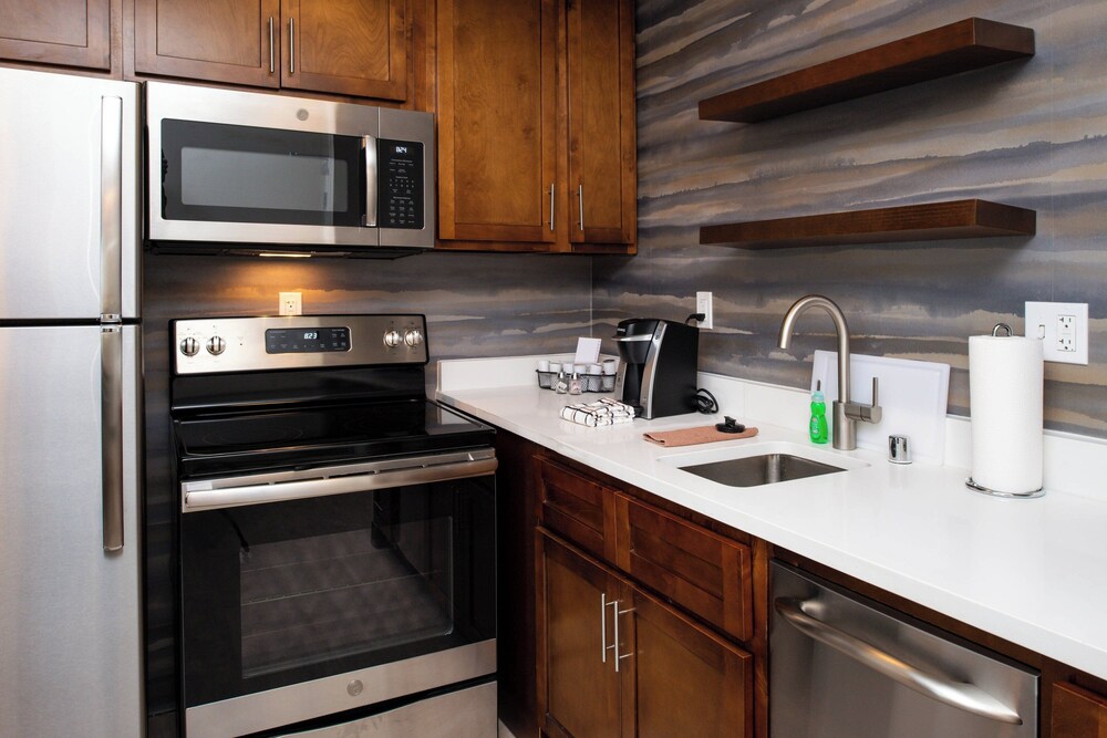Residence Inn by Marriott Visalia - photo 7