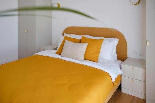 Blonde I One Bedroom Apartment I One Cotroceni Park — 4-Star Luxury Hotel in Bucharest, Romania