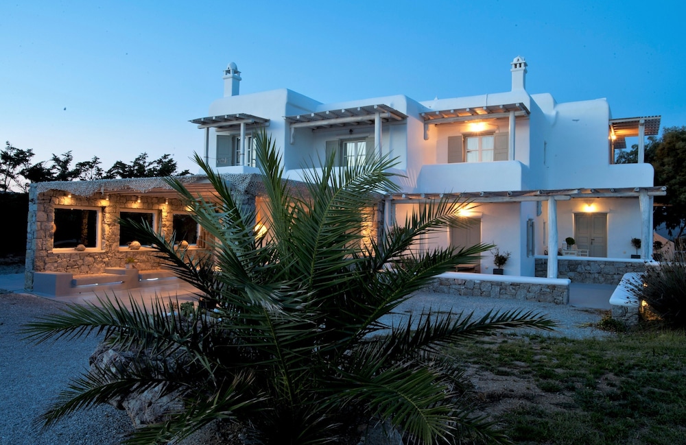 Mykonian Studios - last minute hotel in Mykonos