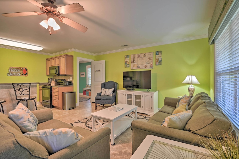 Game Room: Surfside Beach Resort Hideaway - photo 16