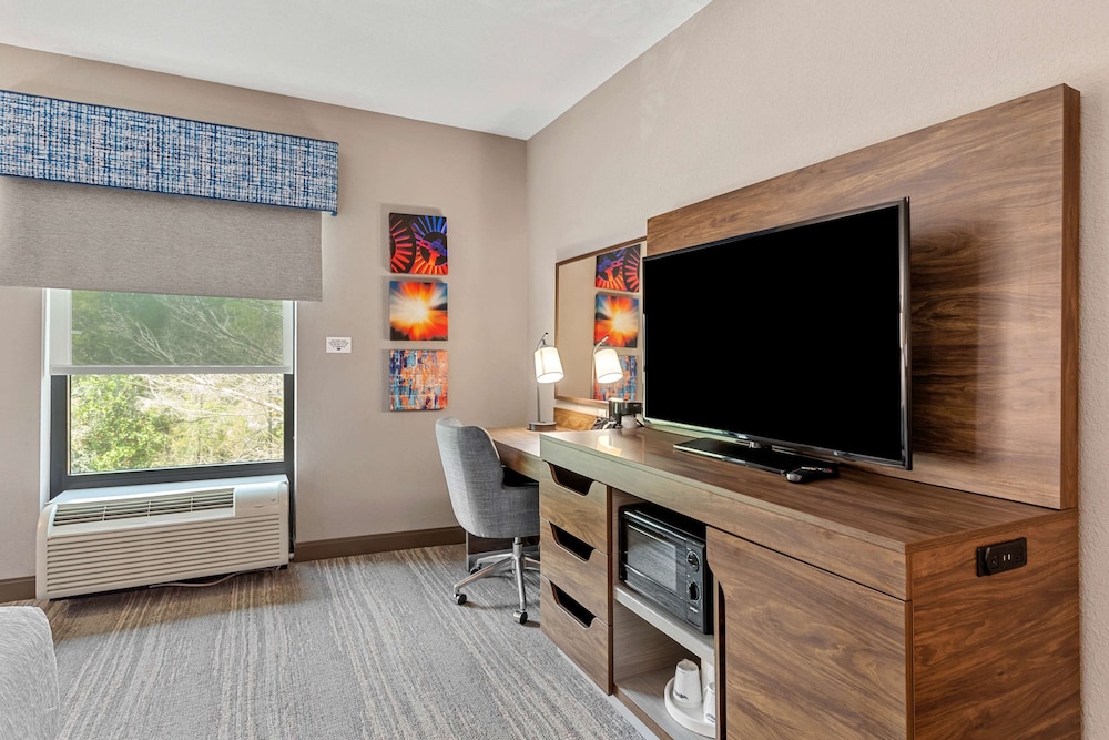 Hampton Inn & Suites Orlando Apopka - photo 36