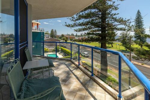 Heritage 301 — Tuncurry — photo 2