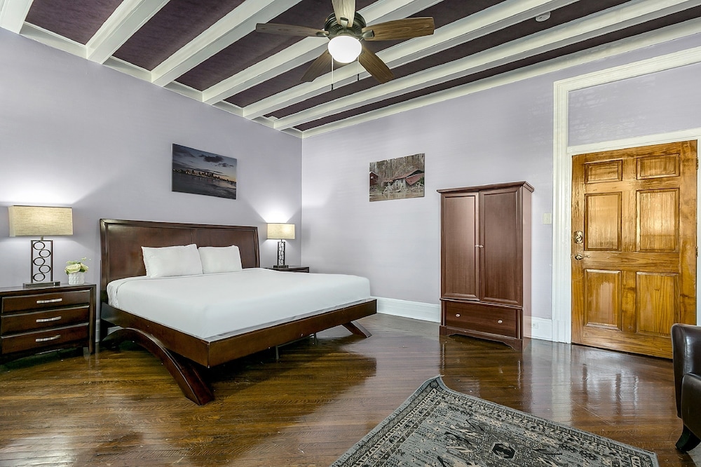 Canal Express Rooms - photo 3