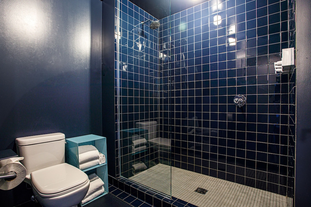 The Emily Hotel - photo 40