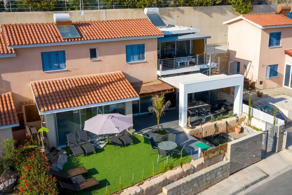 Luxury Marissa Villa