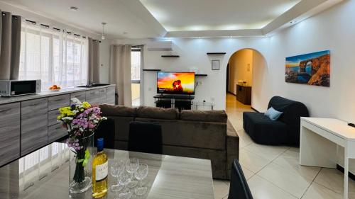 Sunny Apartment Gzira — 4-Star Luxury Hotel in Gzira, Malta