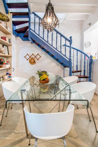 See Table Mountain from a Historic Home